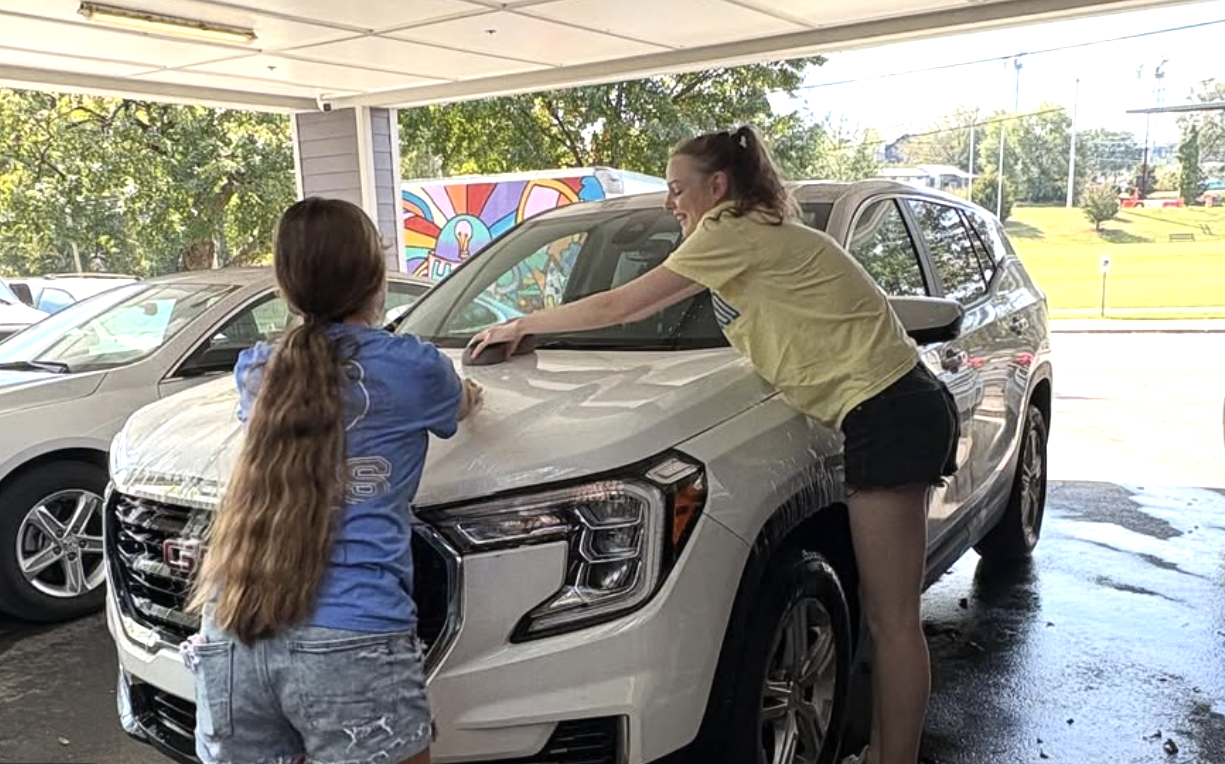 Amplify Aid volunteers at work